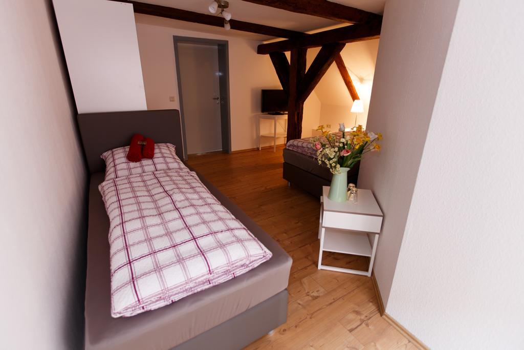 Pension Altes Burghotel Neustadt-Glewe Phòng bức ảnh